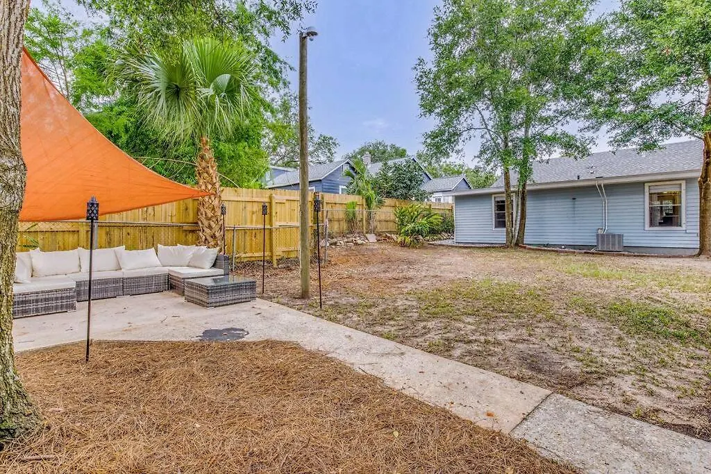 Holiday home The East Hill Escape, A Bay View Beachy Cottage Pensacola